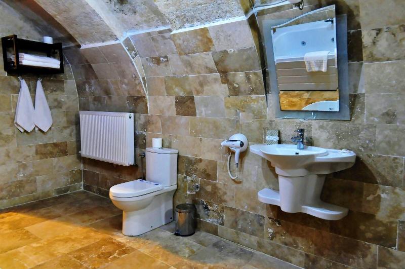 Larissa Cave Hotel image