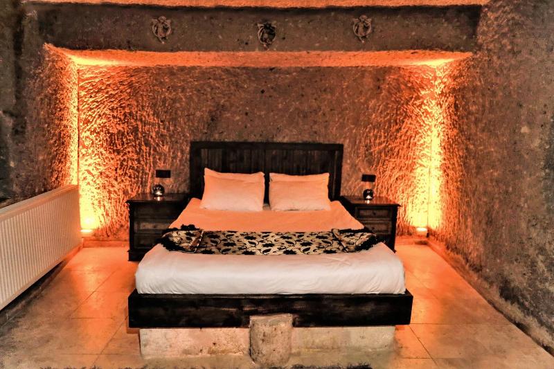 Larissa Cave Hotel image