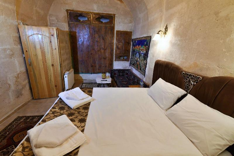 Larissa Cave Hotel image