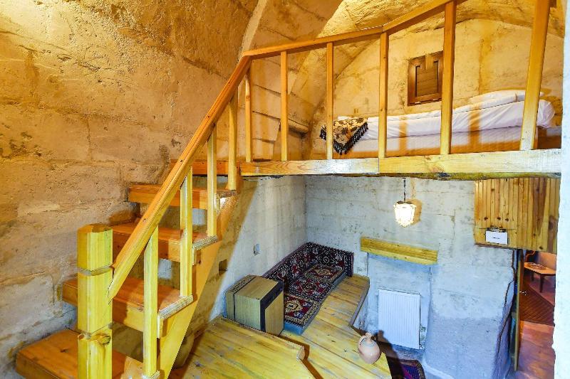 Larissa Cave Hotel image