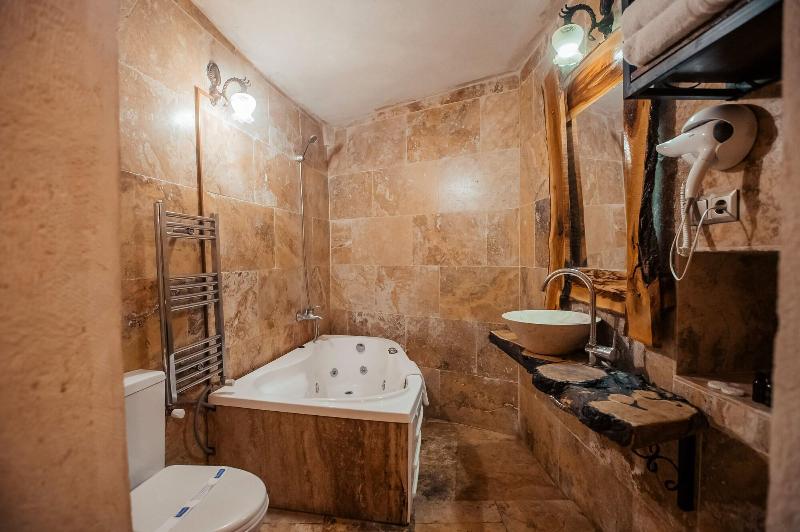 Larissa Cave Hotel image