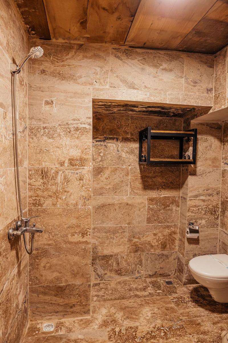 Larissa Cave Hotel image