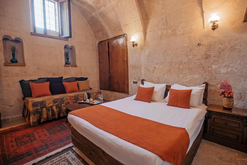 Larissa Cave Hotel image