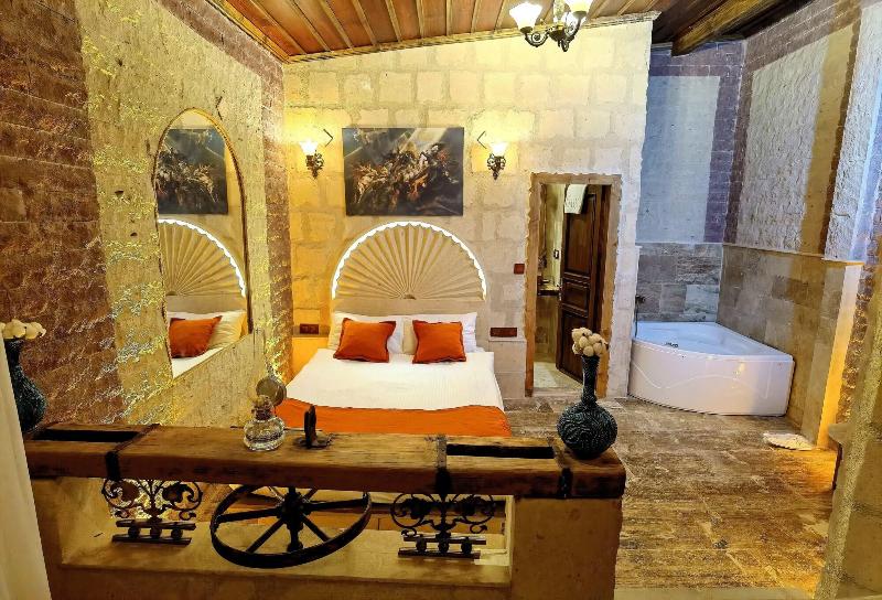 Larissa Cave Hotel image