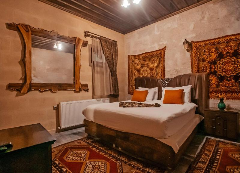 Larissa Cave Hotel image