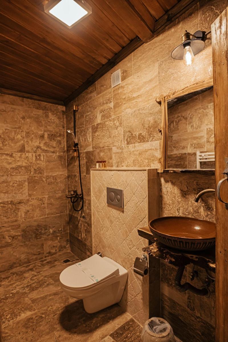 Larissa Cave Hotel image