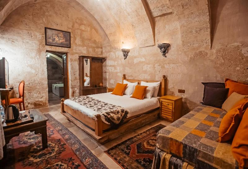 Larissa Cave Hotel image