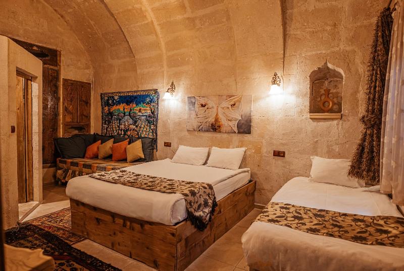 Larissa Cave Hotel image