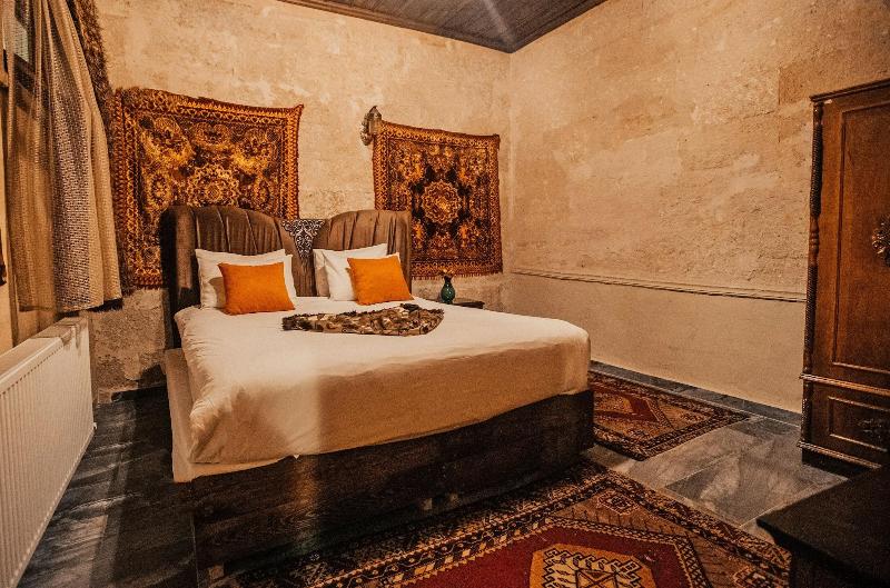 Larissa Cave Hotel image