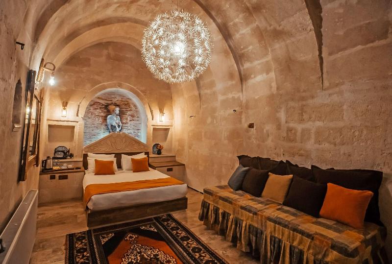 Larissa Cave Hotel image
