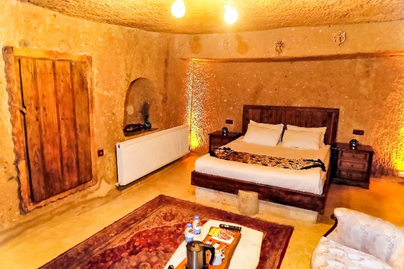 Larissa Cave Hotel image
