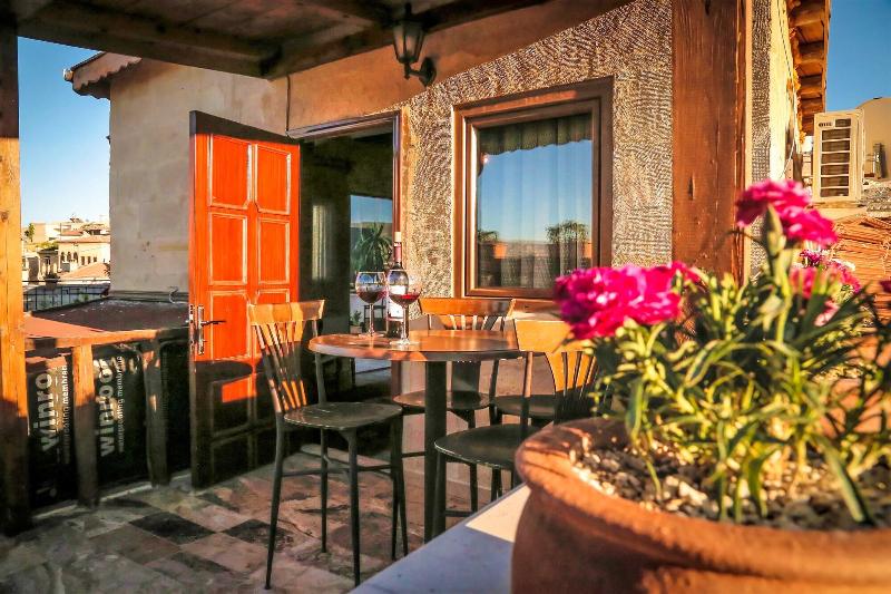 Larissa Cave Hotel image