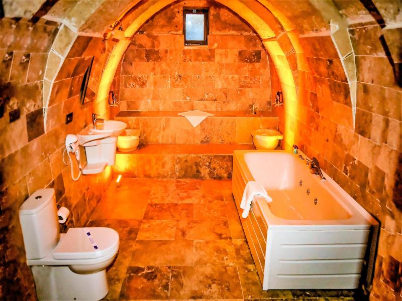 Larissa Cave Hotel image
