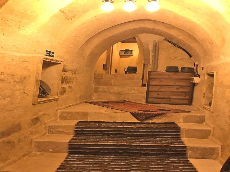 Larissa Cave Hotel image