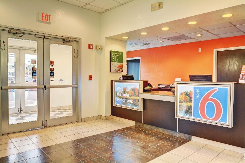 Motel 6 Seekonk, Ma - Providence East image