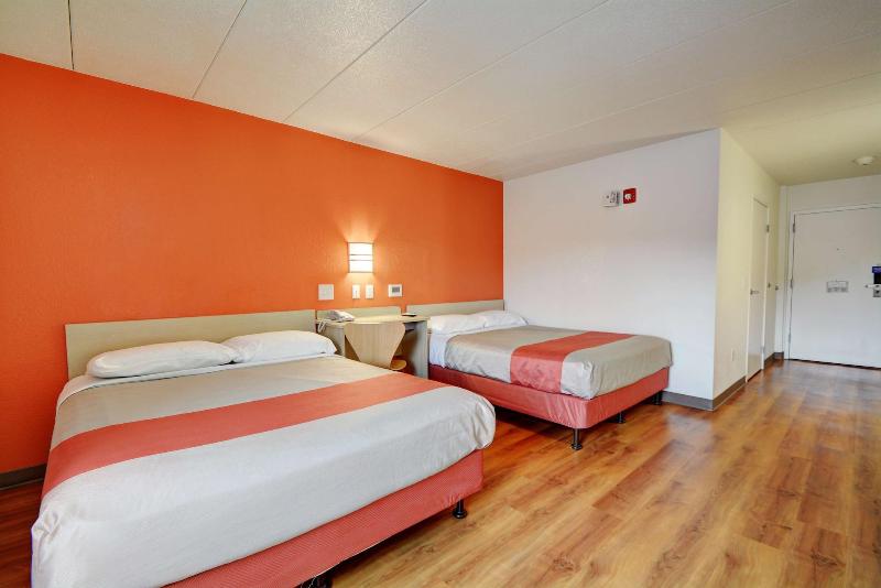 Motel 6 Seekonk, Ma - Providence East image