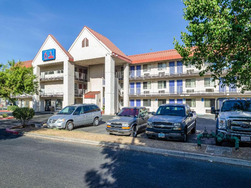 Studio 6 Fresno, CA - Extended Stay — general view