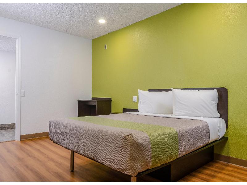 Studio 6 Fresno, CA - Extended Stay GA image