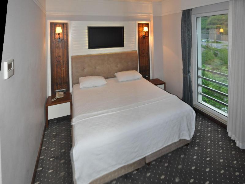 Jolnar Garden Hotel image