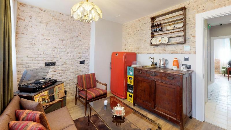 Hotel Des Arts image