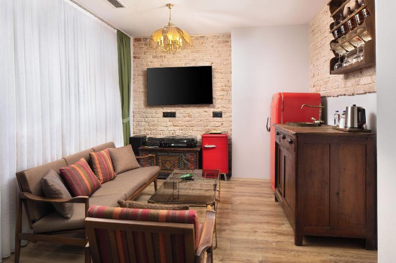 Hotel Des Arts image
