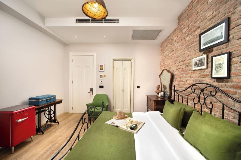 Hotel Des Arts image