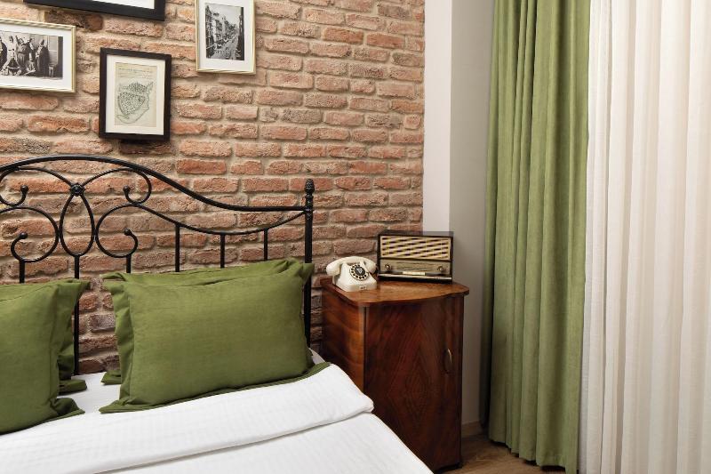 Hotel Des Arts image