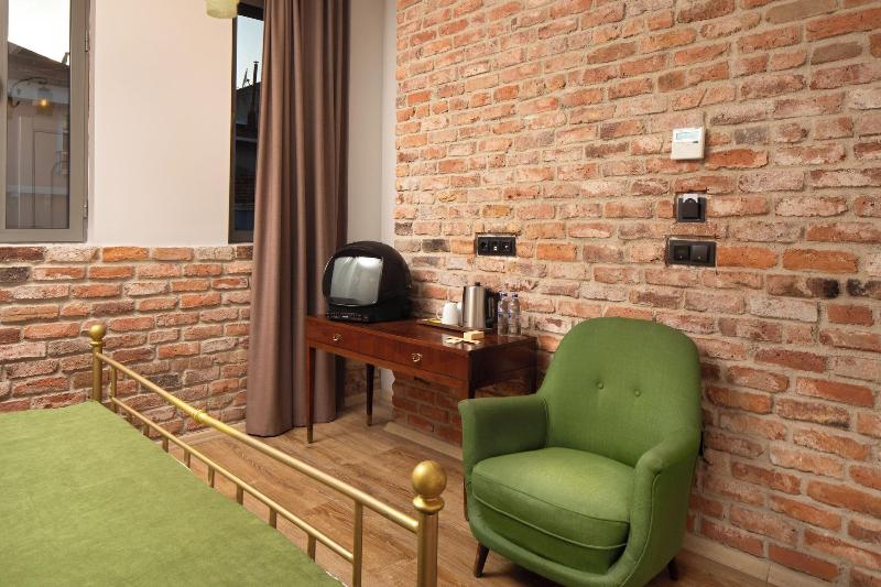 Hotel Des Arts image