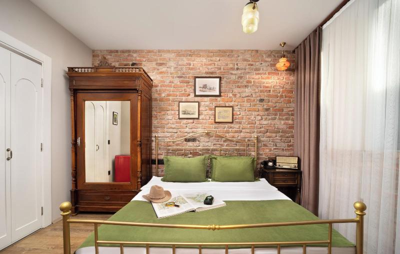 Hotel Des Arts image