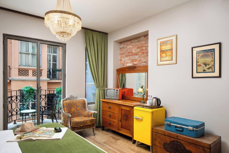 Hotel Des Arts image