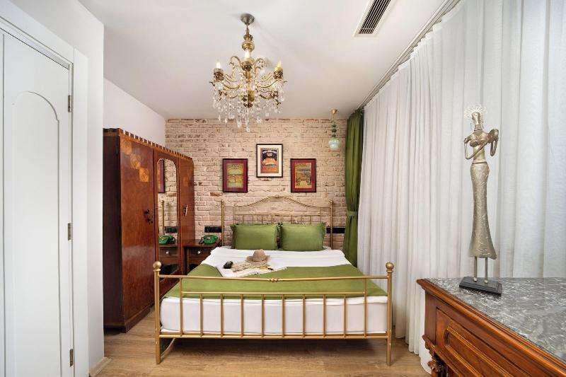 Hotel Des Arts image