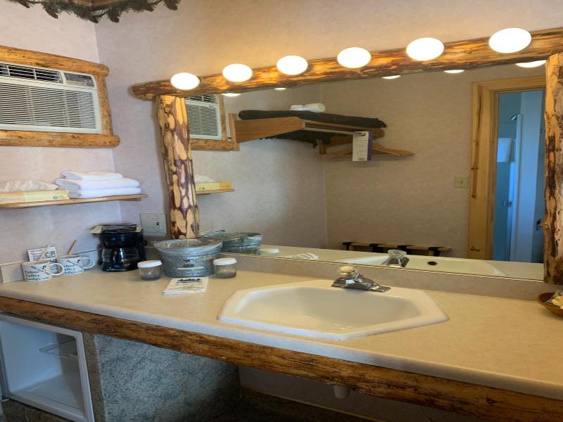 Tahoe Valley Lodge image