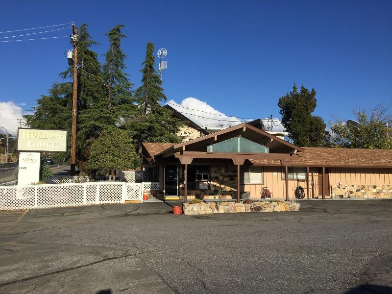 Holiday Lodge image