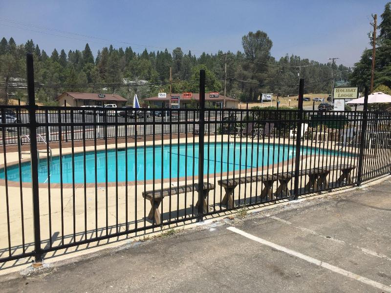 Holiday Lodge image