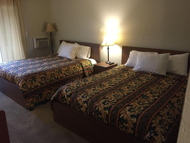 Holiday Lodge image