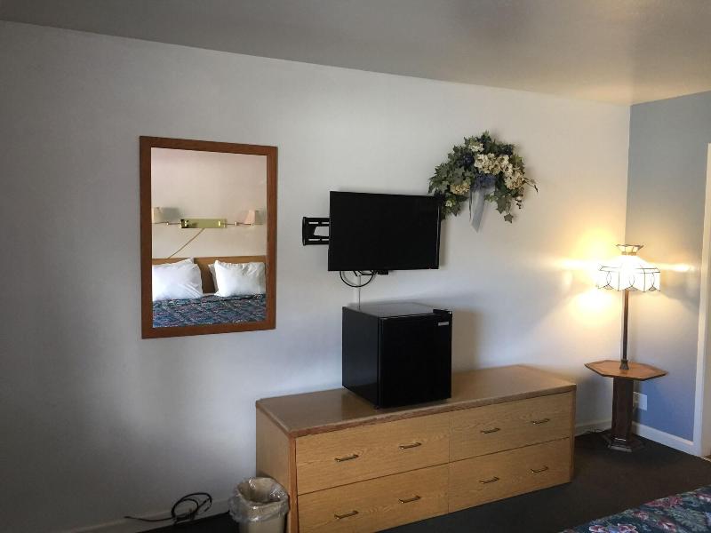 Holiday Lodge image