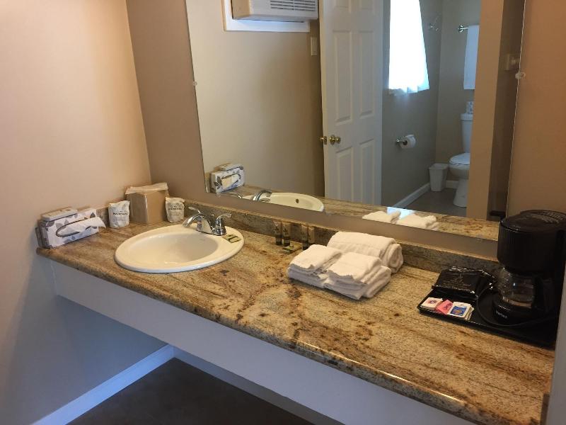 Holiday Lodge image