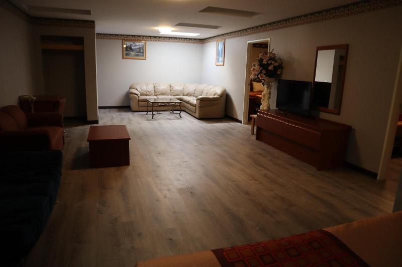 Express Inn & Suites image