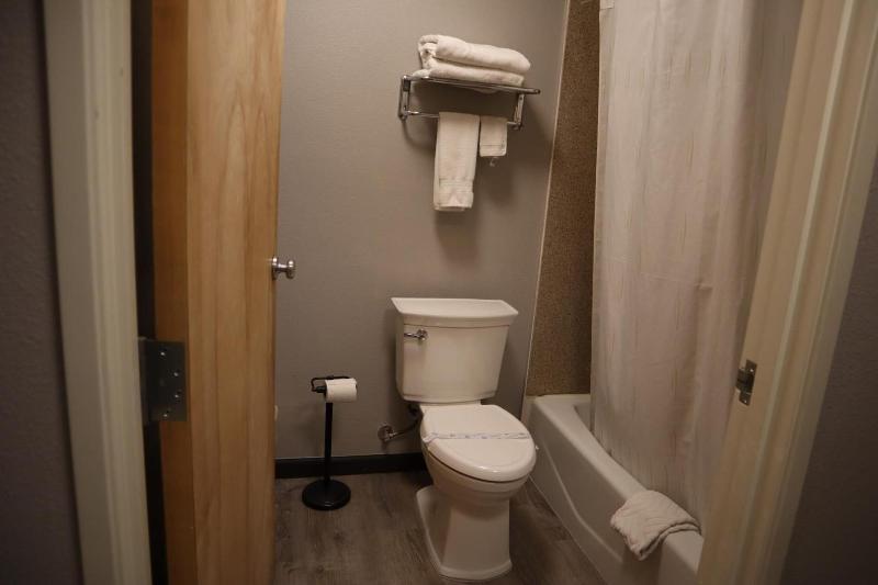 Express Inn & Suites image