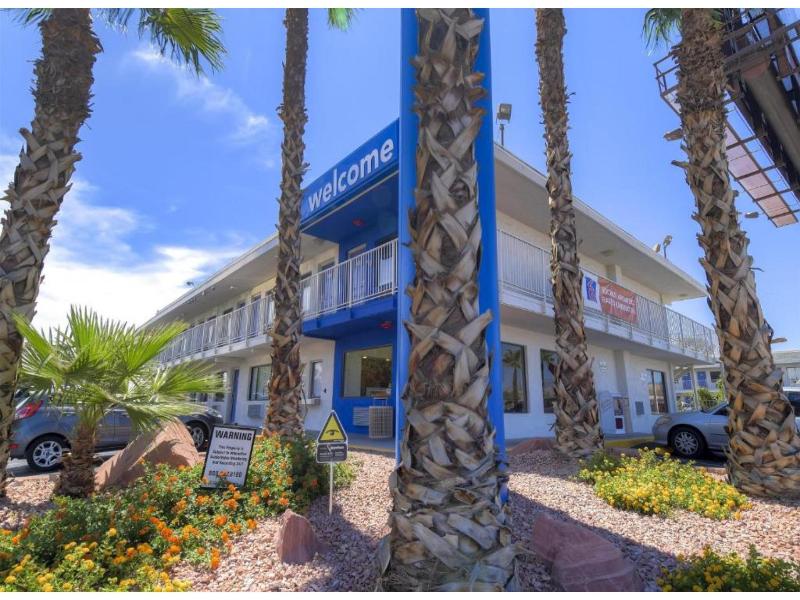 Motel 6 Las Vegas, NV – I-15 Stadium image