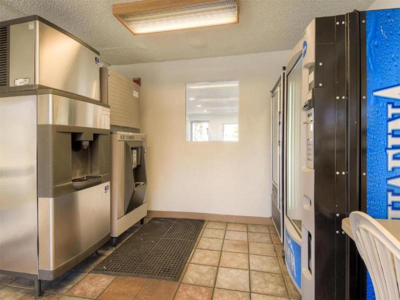 Motel 6 Las Vegas, NV – I-15 Stadium image