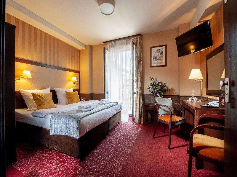 Hotel Wielopole image