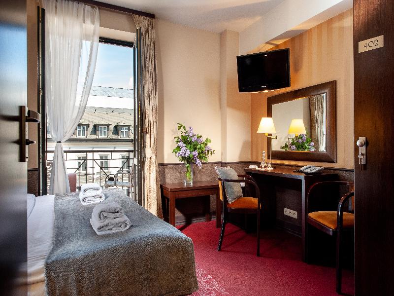 Hotel Wielopole image