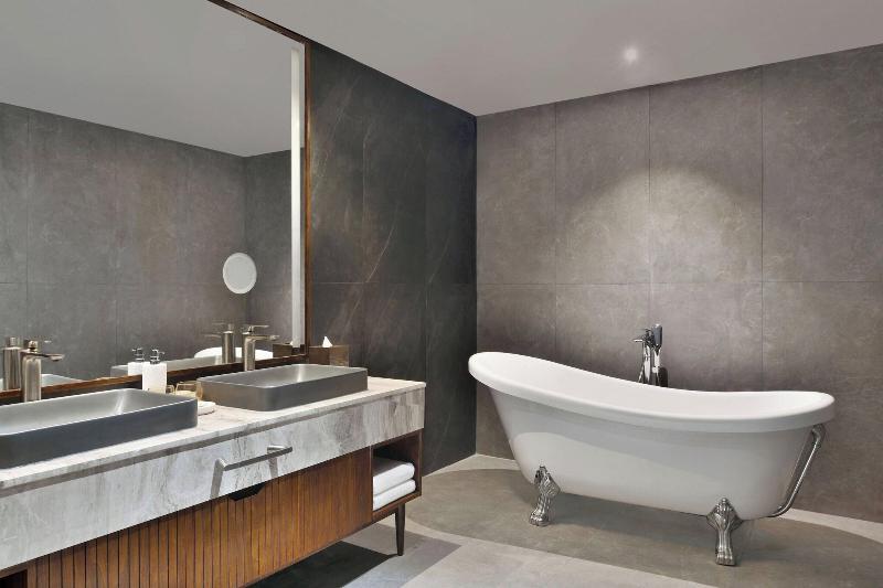 Sheraton Grand Chennai Resort & Spa image