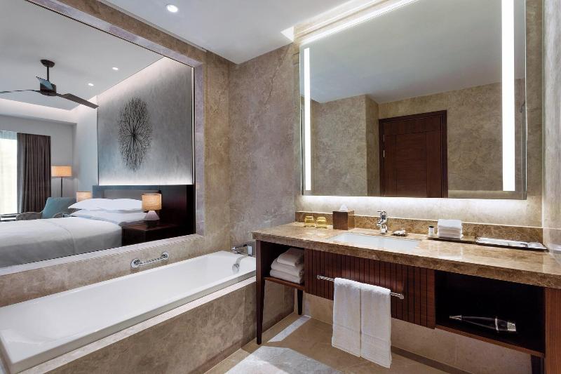 Sheraton Grand Chennai Resort & Spa image