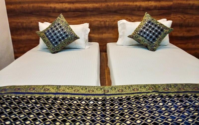 Dwivedi Hotels Hotel Elena image