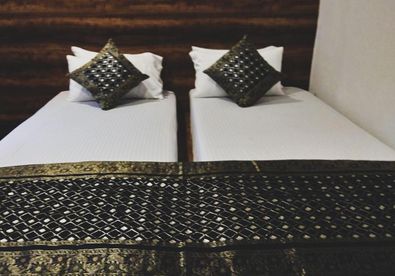 Dwivedi Hotels Hotel Elena image