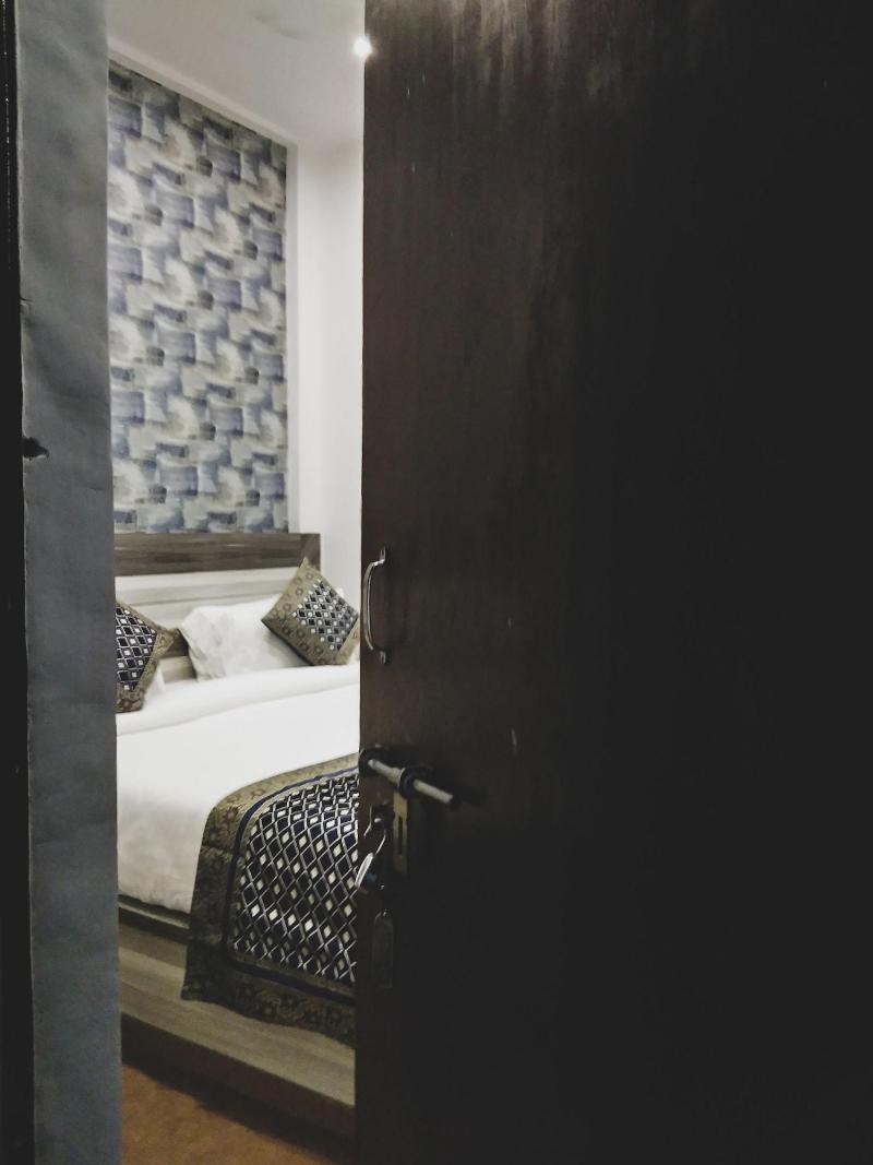 Dwivedi Hotels Hotel Elena image