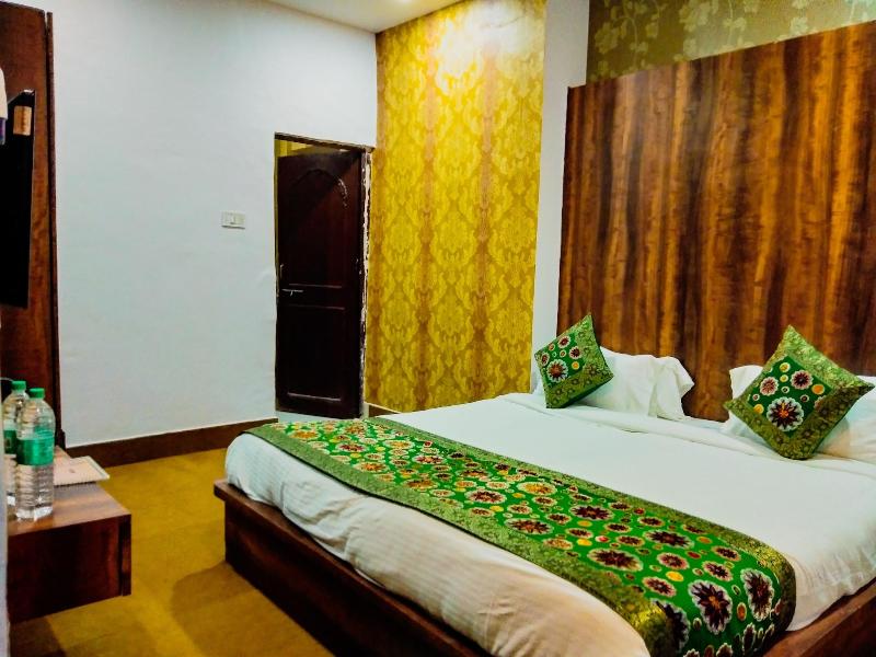 Dwivedi Hotels Hotel Elena image