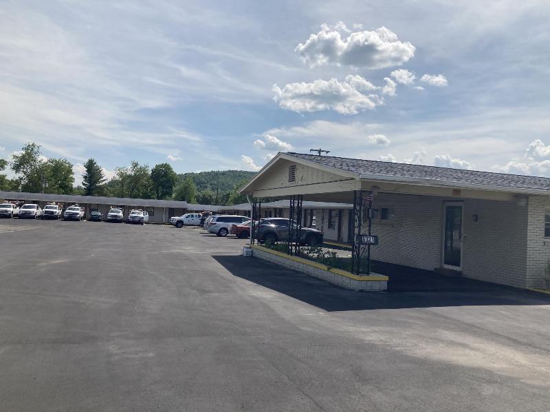 Budget Inn Clearfield image